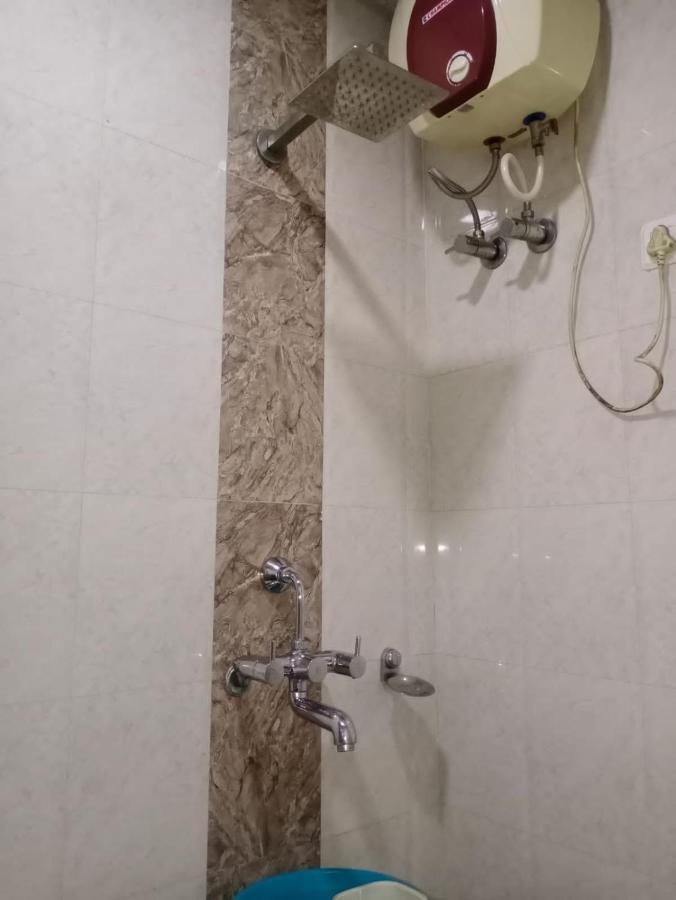 Hotel Chandrawali By Wb Inn Ballia Exterior foto